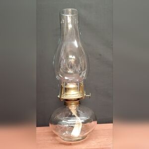 Vintage Clear Glass "Onion" Base Hurricane Oil Lamp in Great Condition